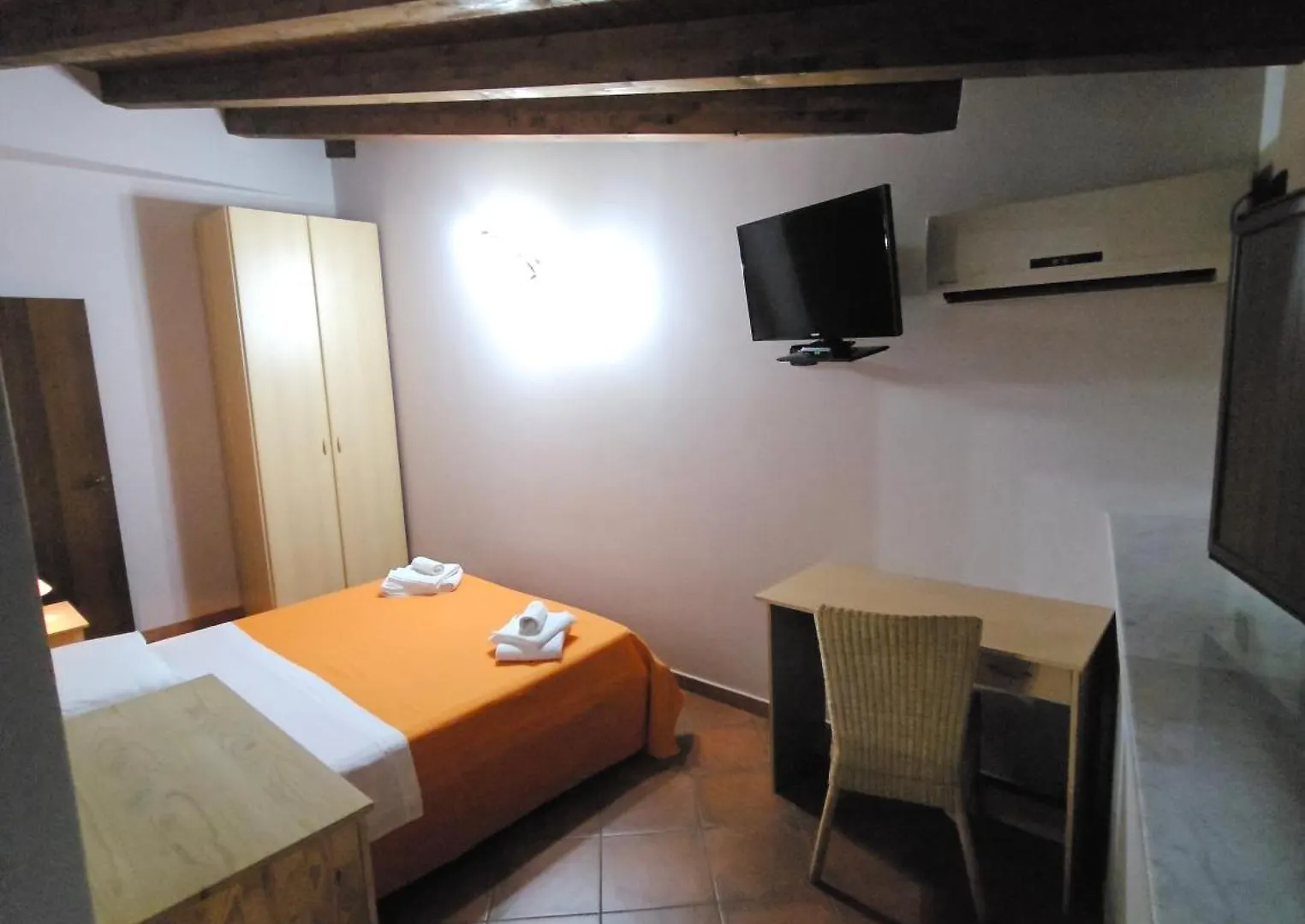 Mavilla Holiday Home Catania 0*,